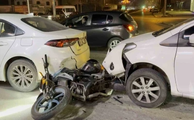 Aksaray&rsquo;da 4 ara&ccedil;lı zincirleme kaza: 1 yaralı
