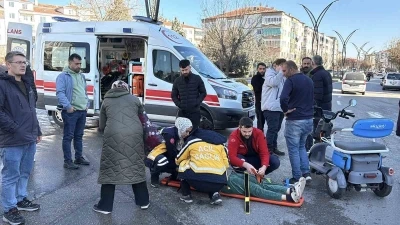 Aksaray&rsquo;da iki motosiklet &ccedil;arpıştı: 4 yaralı
