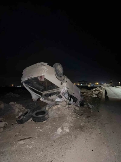 Aksaray&rsquo;da otomobil takla attı: 3 yaralı
