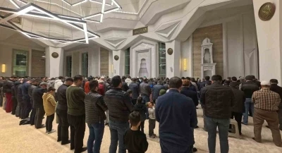 Aksaray&rsquo;da Ramazan ayının ilk teravih namazı kılındı
