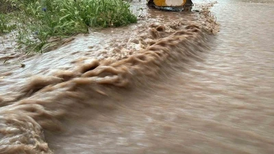 Aksaray&rsquo;da sağanak sonrası yollar g&ouml;le d&ouml;nd&uuml;
