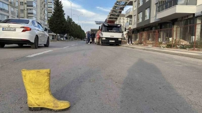 Aksaray’da sarı çizmeli yol güvenliği
