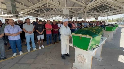 Aksaray’da sert iniş sonucu ölen paraşütçü Gaziantep’te son yolculuğuna uğurlandı
