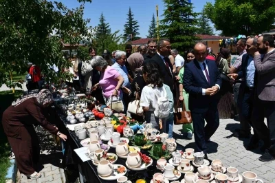 Akşehir&rsquo;de &Ccedil;ocuk Evleri Sitesi&rsquo;nde s&uuml;nnet ş&ouml;leni ve el sanatları sergisi
