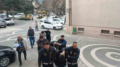 Akşehir&rsquo;de uyuşturucu operasyonu: 3 tutuklama
