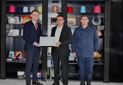 Aksoy’dan jandarmaya araç bağışı
