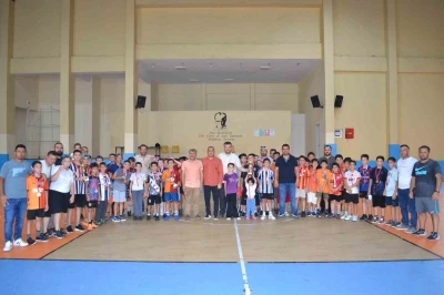 Aksu’da Yaz Kur’an Kursları Futbol Turnuvası sona erdi
