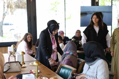 Alaca&rsquo;da Anneler G&uuml;n&uuml;&rsquo;nde anlamlı buluşma
