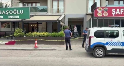 Alacak-verecek tartışması sonrası eve ateş a&ccedil;ıp ka&ccedil;tılar
