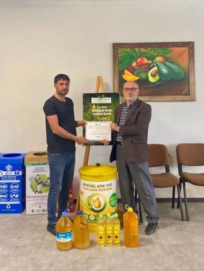 Alanya&rsquo;da 3 ayda 572 litre atık yağ geri d&ouml;n&uuml;ş&uuml;me kazandırıldı
