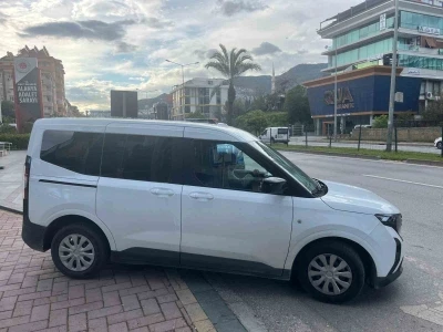 Alanya&rsquo;da 9 yıl 9 ay hapis cezası bulunan şahıs yakalandı
