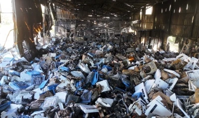 Alanya&rsquo;da klima deposundaki yangının boyutu g&uuml;n aydınlanınca ortaya &ccedil;ıktı
