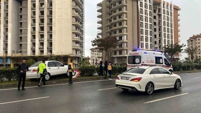 Alanya&rsquo;da kontrolden &ccedil;ıkan otomobil ref&uuml;je &ccedil;ıktı
