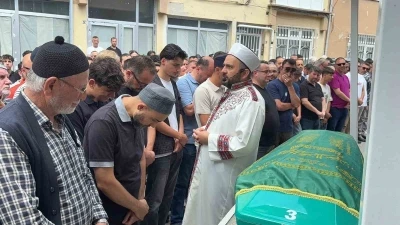 Alanya&rsquo;daki otel yangınında &ouml;len stajyer &ouml;ğrenci K&uuml;tahya&rsquo;da son yolculuğuna uğurlandı

