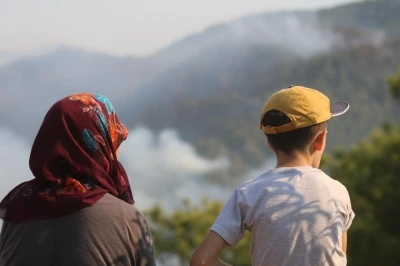 Alanya Kaymakamı Öztürk: &quot;Yaylakonak ve Şıhlar mahallemizdeki yangında söndürme çalışmalarımız devam ediyor&quot;
