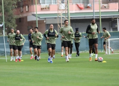 Alanyaspor, Gaziantep FK ma&ccedil;ı hazırlıklarına başladı
