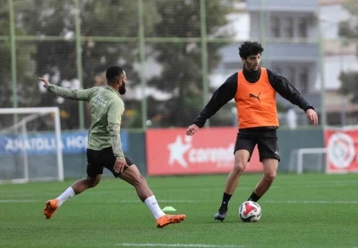 Alanyaspor, Konyaspor ma&ccedil;ı hazırlıklarına başladı
