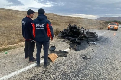 Alev alan araçtan 5 canı kurtardı: AFAD görevlisine başarı belgesi
