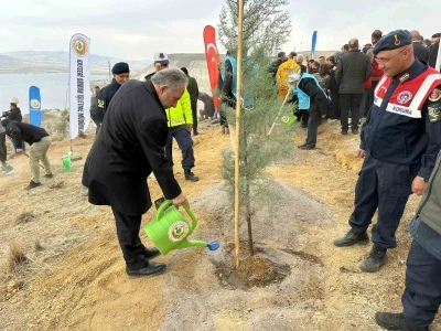 Ali Dağı’nın zirvesine 1111 fidan
