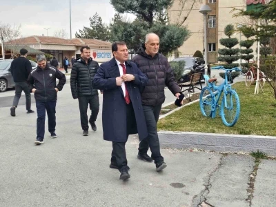 Ali İhsan Kabakcı incelemelerini s&uuml;rd&uuml;r&uuml;yor
