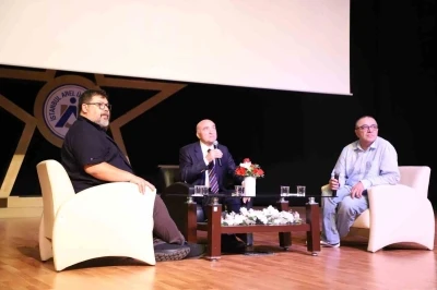 Ali İhtiyar: "Mafya dizileri t&uuml;rk&uuml;leri kirletiyor"
