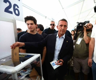 Ali Ko&ccedil;: "Fenerbah&ccedil;e&rsquo;nin yeni lideri kim olacaksa onun etrafında camianın birleşmesini diliyorum"
