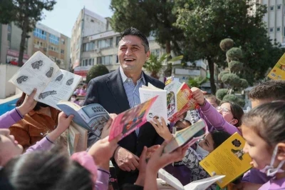 Aliağa Belediyesinden &ccedil;ocuklara 23 Nisan armağanı
