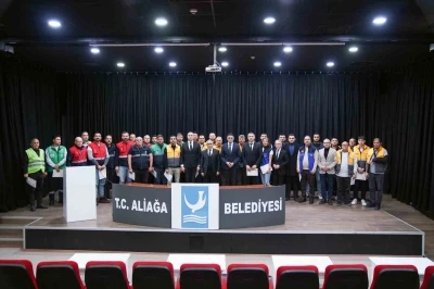 Aliağa&rsquo;da orman yangınlarıyla m&uuml;cadele eden personele teşekk&uuml;r belgesi

