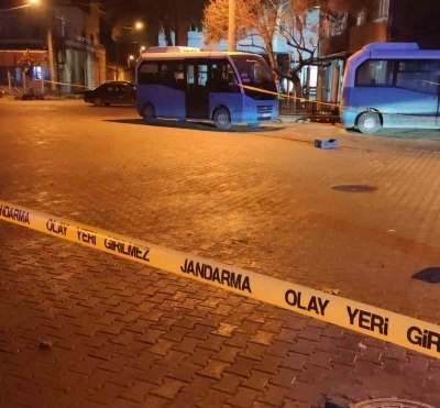 Alkol masasında tartışma kanlı bitti: 1 &ouml;l&uuml; 2 ağır yaralı
