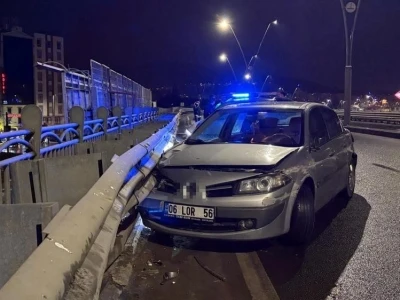 Alkoll&uuml; s&uuml;r&uuml;c&uuml; bariyerlere girdi: 25 bin TL ceza yazıldı
