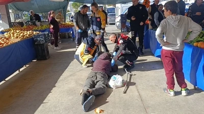 Alkol&uuml;n etkisiyle pazaryerinde sızdı, vatandaşlar uyandıramayınca polis ve sağlık ekipleri m&uuml;dahale etti
