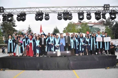 ALK&Uuml;&rsquo;de mezuniyet heyecanı başladı
