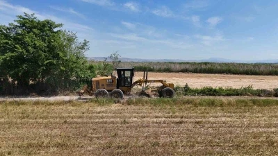 Altıeyl&uuml;l&rsquo;de  kırsal ulaşım ağı g&uuml;&ccedil;leniyor

