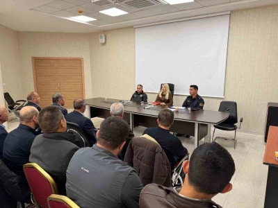 Altıntaş&rsquo;ta muhtarlar toplantısı ger&ccedil;ekleştirildi
