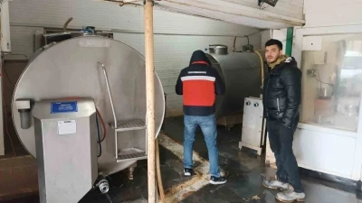 Altıntaş&rsquo;ta s&uuml;t soğutma tankları denetlendi

