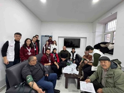 Altunhisar&rsquo;da Sağlık Sokağı Projesi yoğun ilgi g&ouml;rd&uuml;
