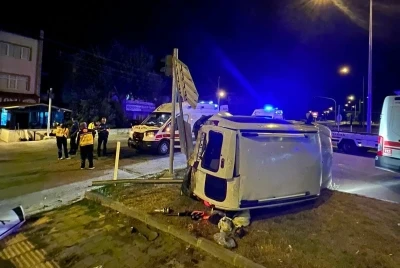 Amasya’da hafif ticari araç ile ambulans çarpıştı: 5 yaralı
