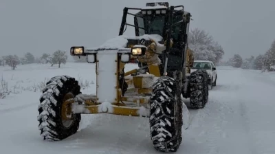 Amasya&rsquo;da kardan kapalı k&ouml;y yolu kalmadı: 180 k&ouml;y yolu ulaşıma a&ccedil;ıldı
