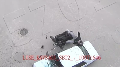 Amasya&rsquo;da motosiklet ile otomobilin &ccedil;arpıştığı kaza kamerada
