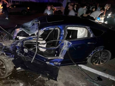 Amasya’da otomobil ile tır çarpıştı: 1’i ağır 5 yaralı
