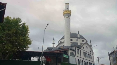 Amasya&rsquo;da şiddetli fırtına ve dolu hasara yol a&ccedil;tı

