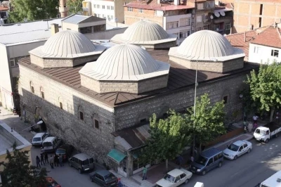 Amasya’da Tarihi Firuz Hüseyin Ağa Bedesteni ve Arastası turizme kazandırılıyor
