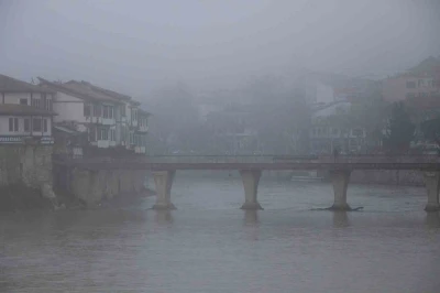 Amasya&rsquo;da yoğun sis etkili oldu
