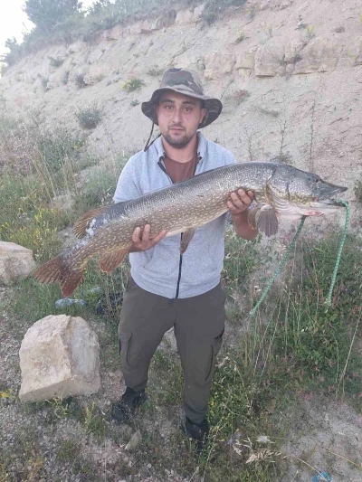 Amat&ouml;r balık&ccedil;ıdan 112 santimetrelik av
