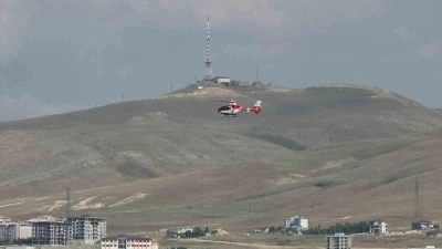 Ambulans helikopter kalp hastası i&ccedil;in havalandı
