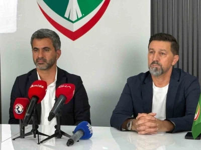 Amed Sportif Faaliyetler&rsquo;de yeni teknik direkt&ouml;r Besnik Hasi oldu
