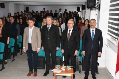 Anadolu Mektebi&rsquo;nde Sabahattin Ali r&uuml;zgarı esti
