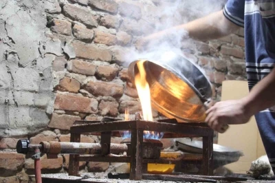 Anadolu’nun kaybolmaya yüz tutan mesleği: Kalaycılık
