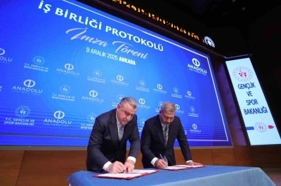Anadolu Üniversitesi ile Gençlik ve Spor Bakanlığı Arasında Stratejik İş Birliği Protokolü imzalandı
