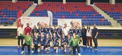 ANALİG hentbol m&uuml;sabakalarında T&uuml;rkiye Finalleri&rsquo;ne y&uuml;kselen takımlar belli oldu
